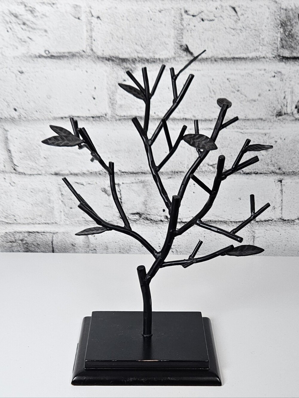 Black Metal Tree Branch Jewelry Display Stand Leaf Necklace Earring Organizer